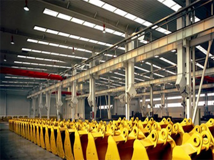 晋中徐工集团挖掘机装配车间